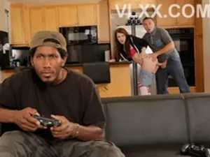 Đụ lỗ đít của cô ta và để cô ta cưỡi con cặc đen to của tôi