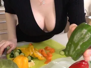 Yêu bạn gái của anh trai từ cái nhìn đầu tiên, dù chị ấy đã là vợ yêu của anh trai