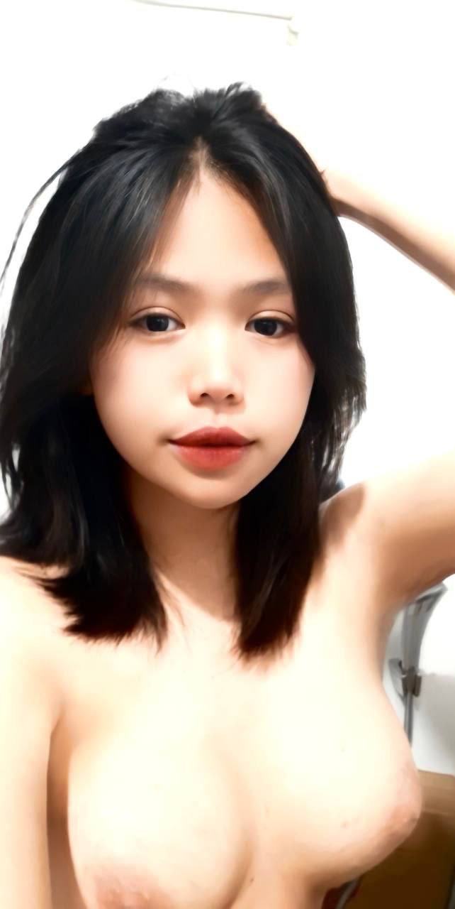 Series Chị Gái Thích Tôi - Cậu bé háo sắc quyến rũ cô em gái da đen Janna Foxx và nhét dương vật vào âm hộ của cô ấy